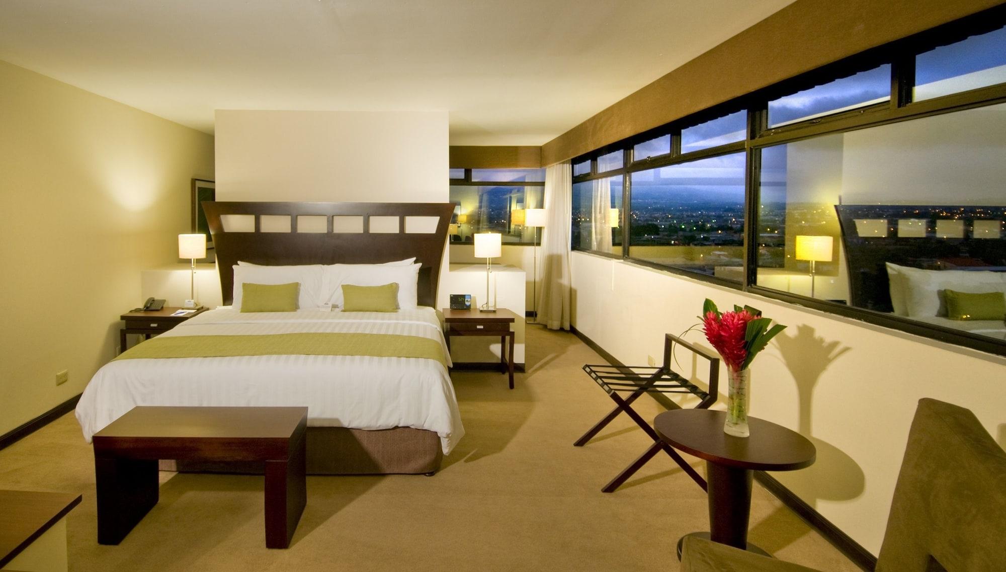 Tryp By Wyndham San Jose Sabana Hotel Bagian luar foto
