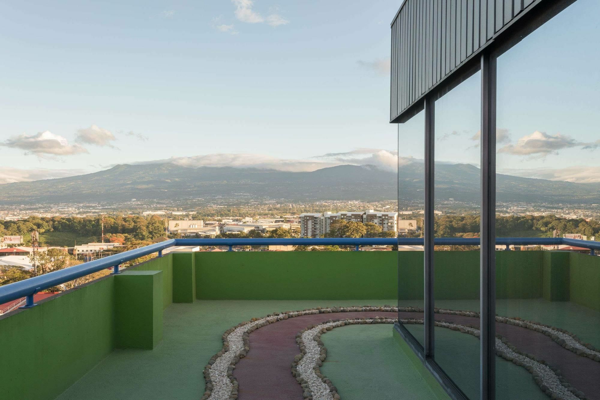 Tryp By Wyndham San Jose Sabana Hotel Bagian luar foto