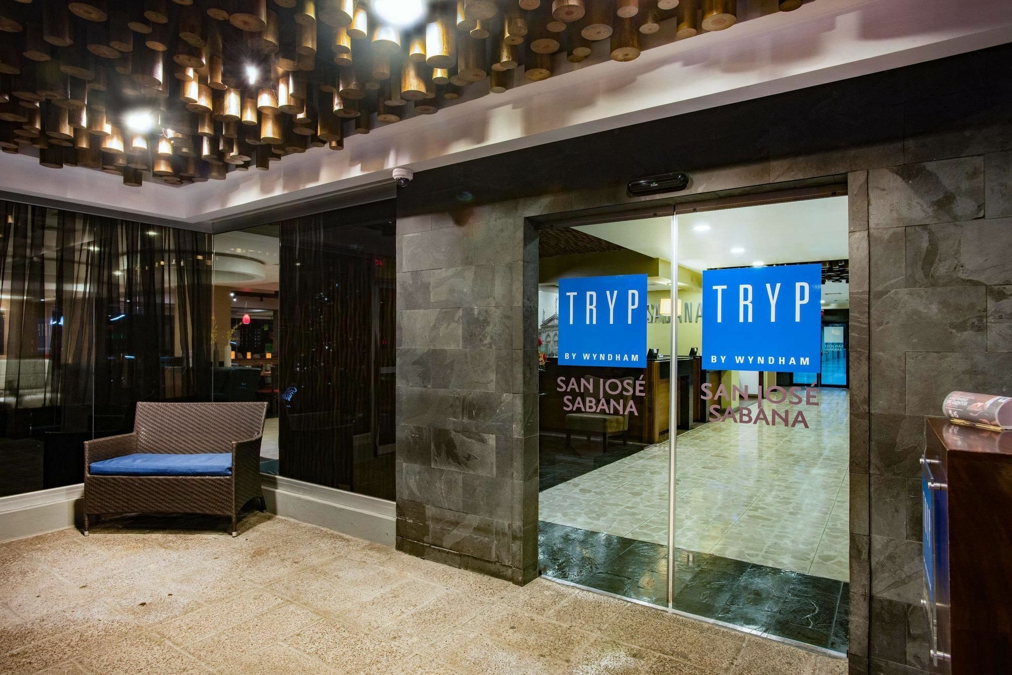 Tryp By Wyndham San Jose Sabana Hotel Bagian luar foto