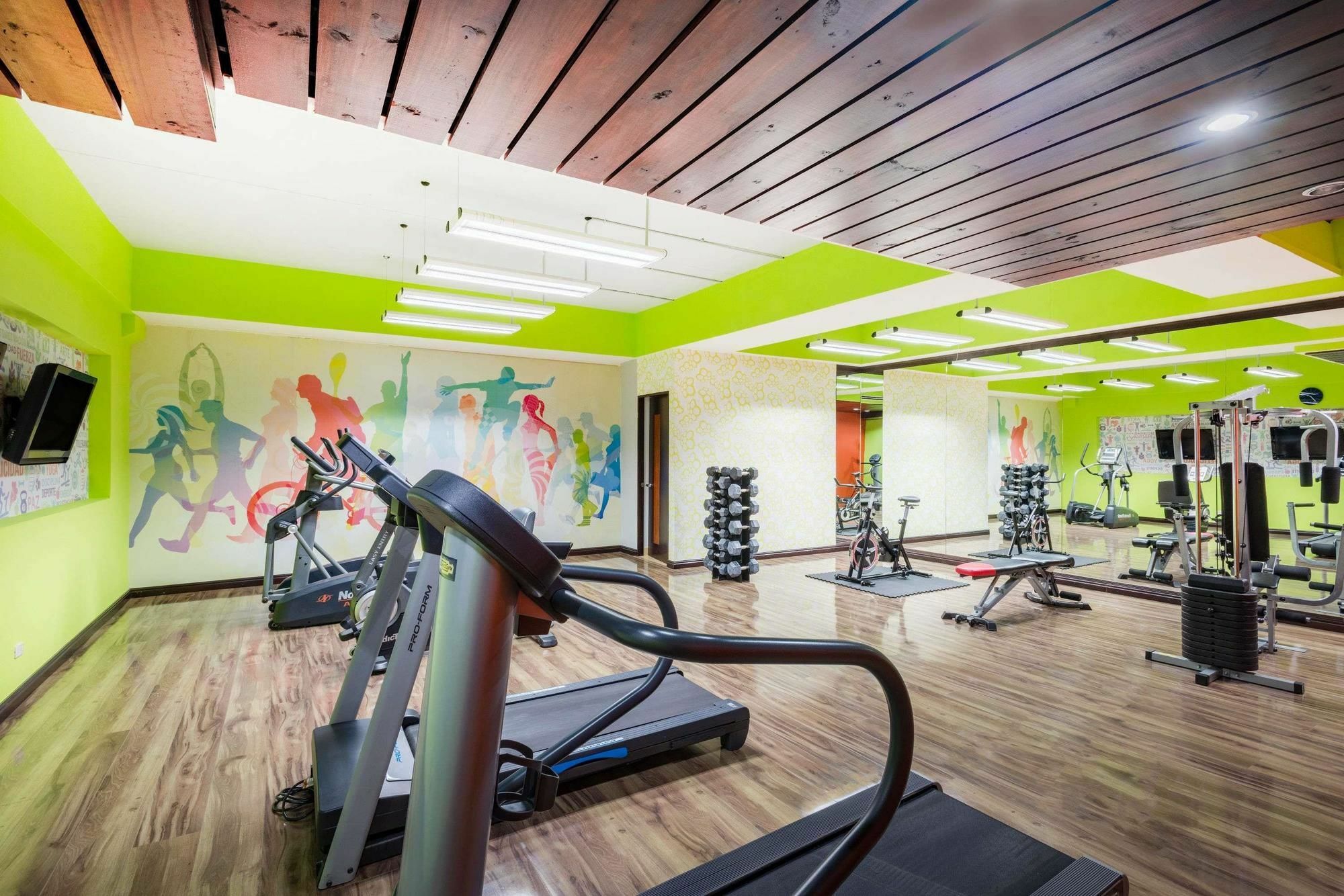 Tryp By Wyndham San Jose Sabana Hotel Bagian luar foto