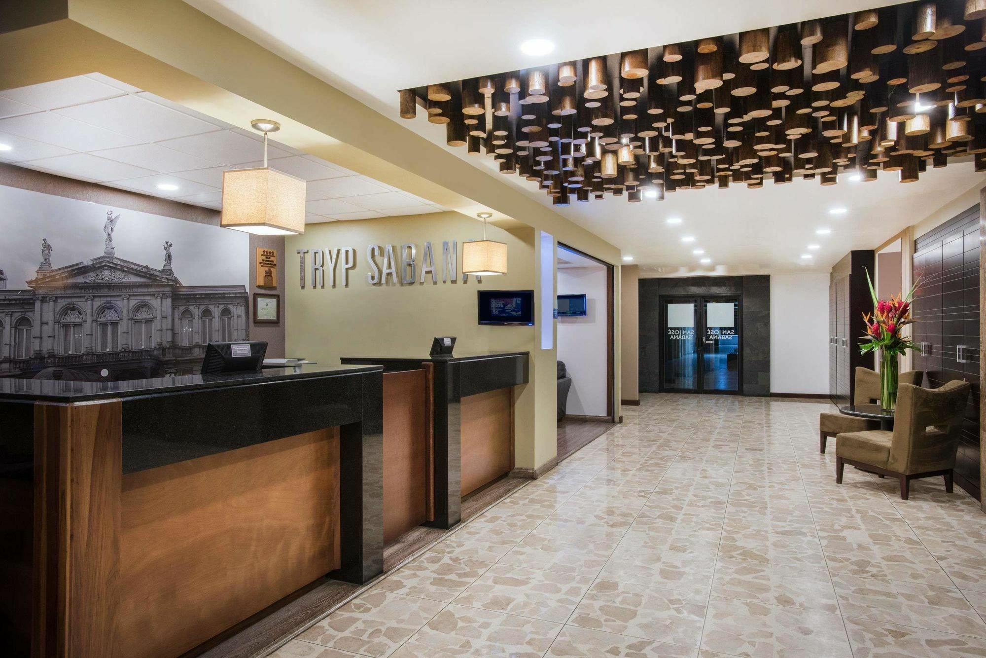Tryp By Wyndham San Jose Sabana Hotel Bagian luar foto